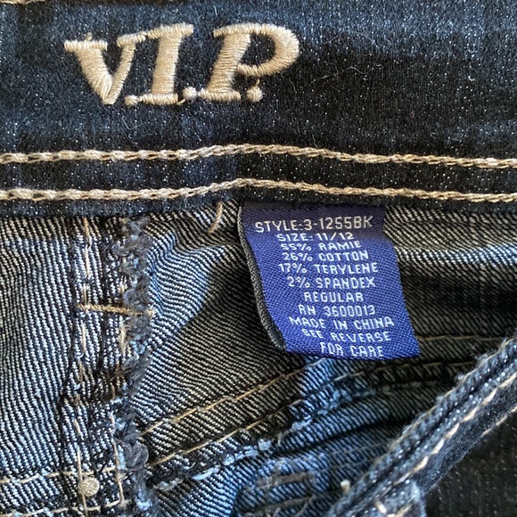 VIP Capris - Picture 3 of 3